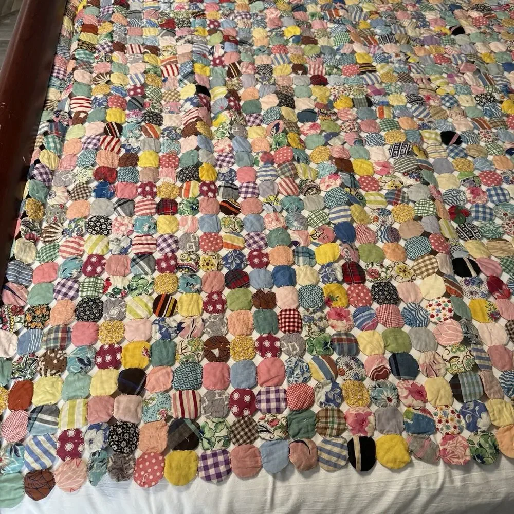 Antique Vintage Yo Yo Yoyo Circle Popcorn Handmade Sewn Quilt Coverlet 52”x84”